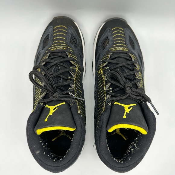 Air Jordan 11 Retro main image 6